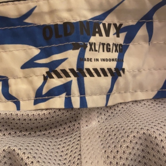 Old Navy UV Protection Swim Trunks UPF40 - Picture 5 of 6